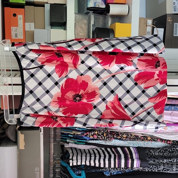 Talbots size 10 skirt - poppy print - Picture 5 of 5